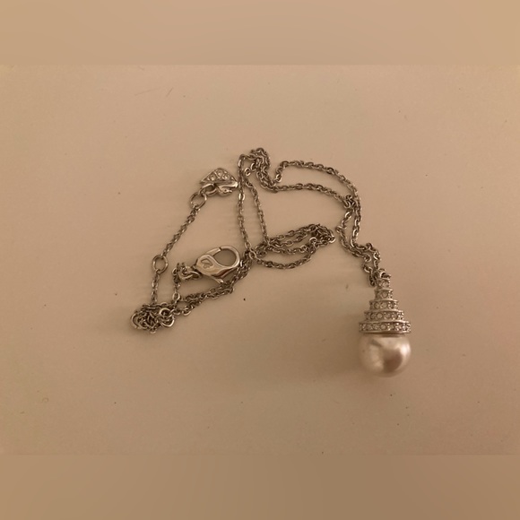 Swarovski Crystal Pearl Necklace - Picture 1 of 3